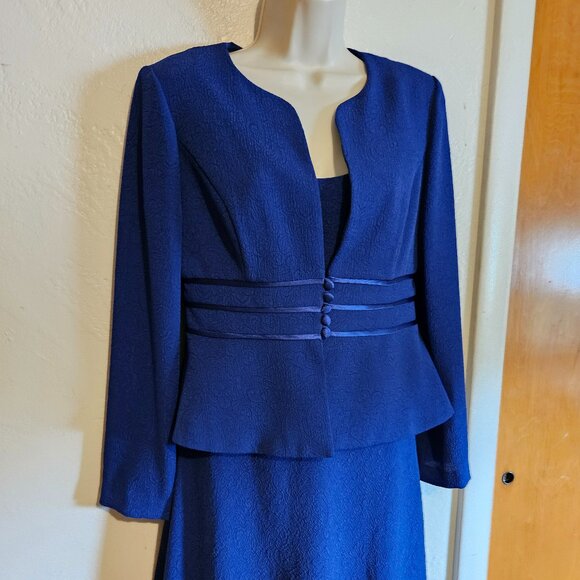 Plaza South Dress with Jacket - Picture 2 of 5